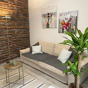 Apartament Alfonzetti-5 Min Walk To Central Train And Bus Station Włochy