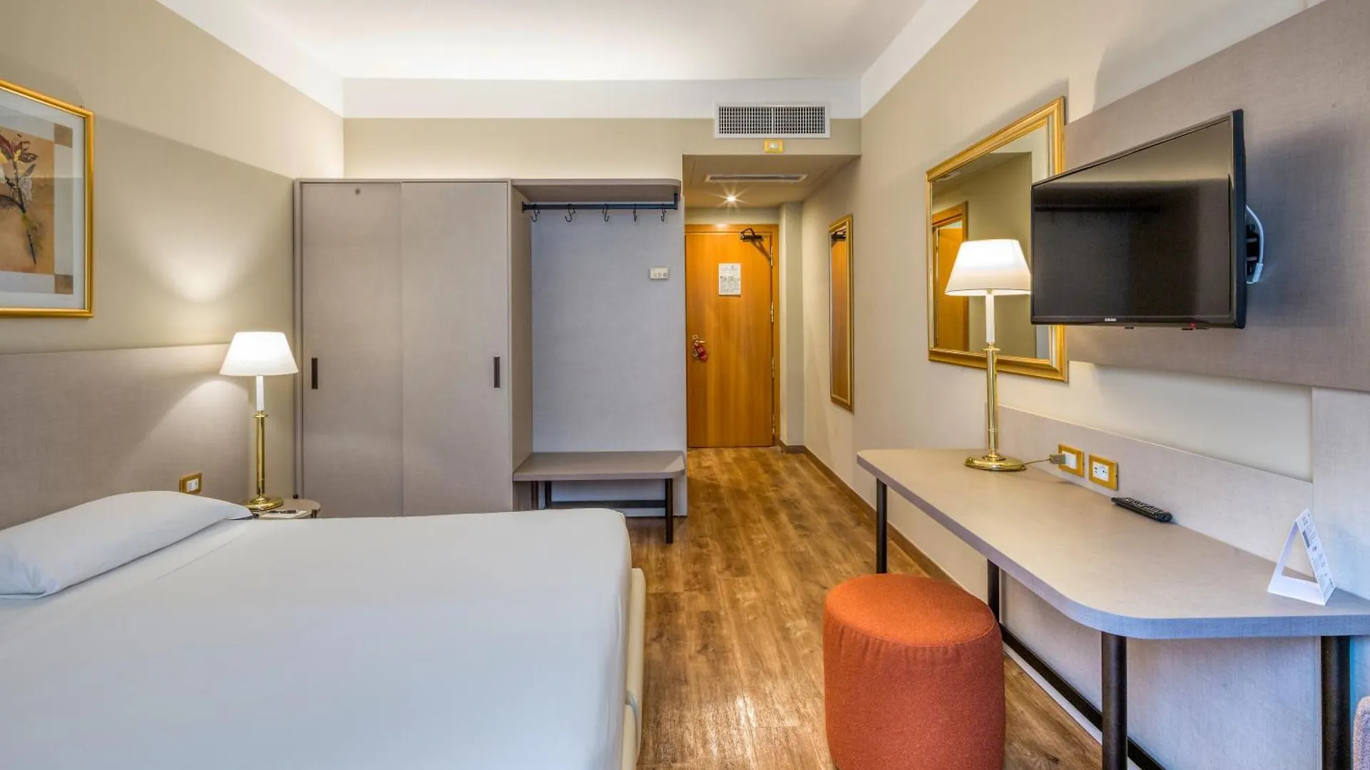 ****  Hotel Nasco Milan Italy